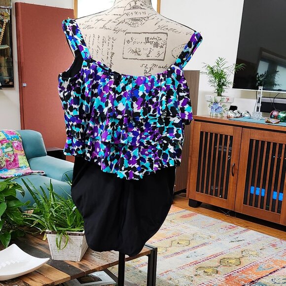 A&H SPORTSWEAR Ruffled Tankini Set - Picture 3 of 6